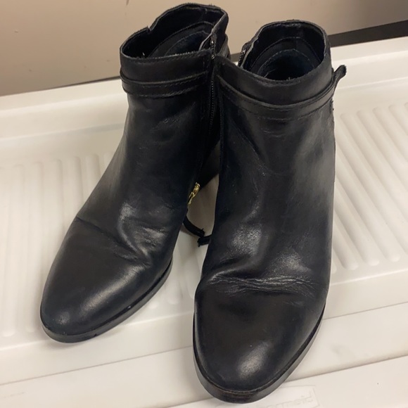 Laura Ralph Lauren black ankle boots - Picture 3 of 10